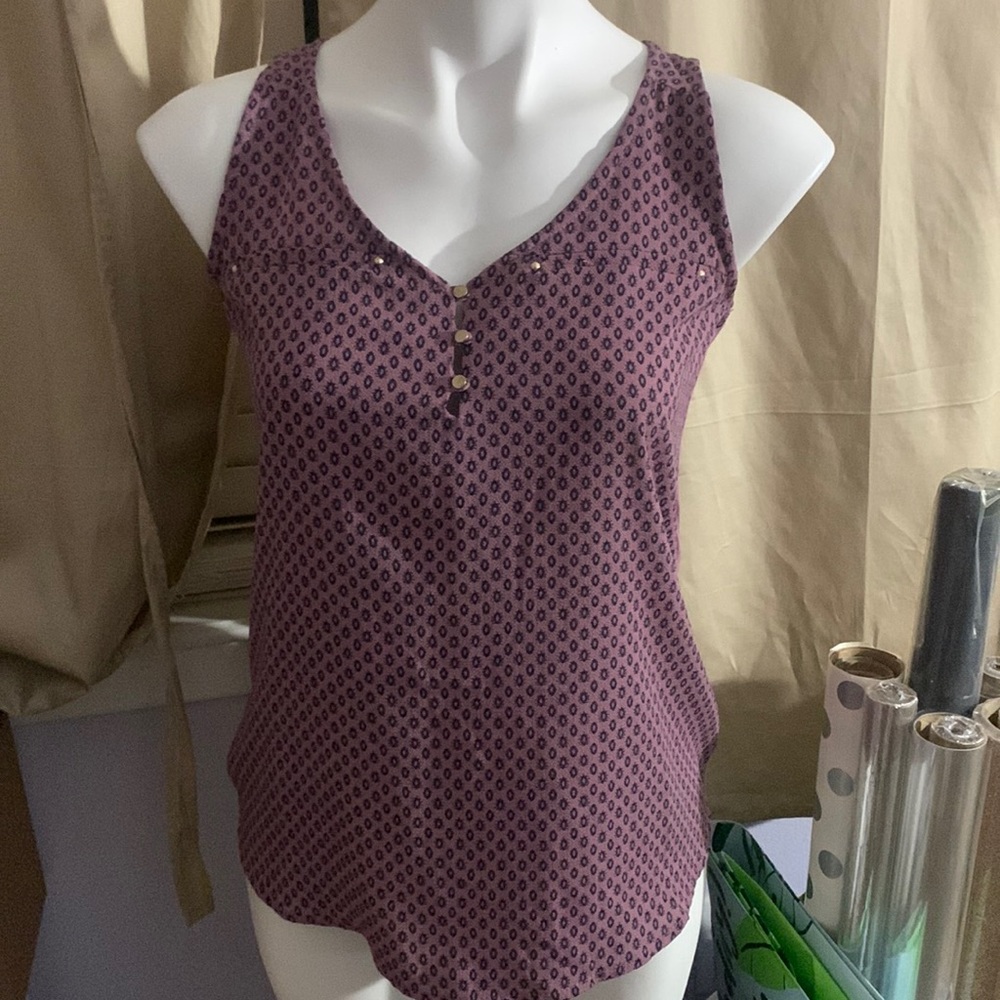 Women's Plum Printed V-Neck Tank Top